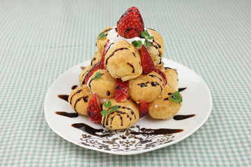 デザート　シュークリーム