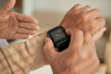 Setting smart watch