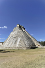 Adivino-Pyramide oder Pyramide des Zauberers, UNESCO-Welterbe, Uxmal, Region Yucatán, Mexiko, Mittelamerika