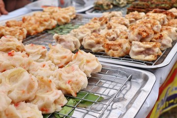fried garlic chives dumpling