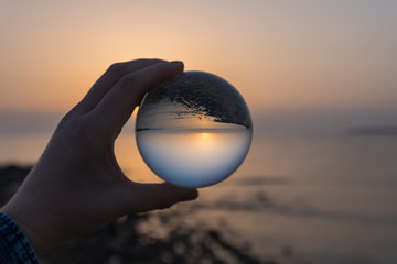 Tramonto nella sfera di cristallo