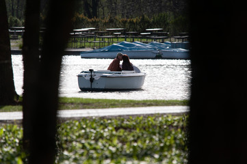 Romantische Bootsfahrt im Schlosspark Laxenburg