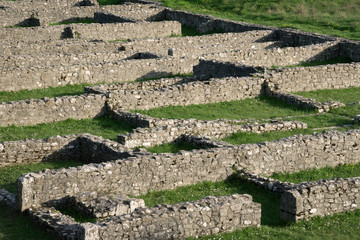 quartiere di case in pietra