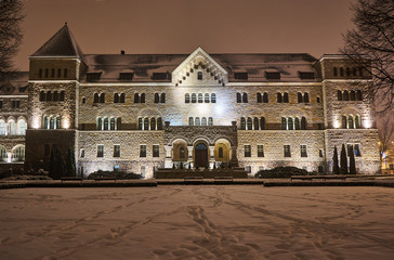 Fototapeta premium The Neo-Romanesque building of the Imperial Castle at night in Poznan.