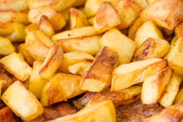 tea with mint in a green mug on a wooden background