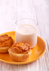 Carrot and orange muffins and smoothie