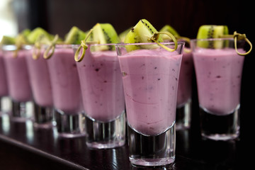 Yogurt dessert and kiwi slices