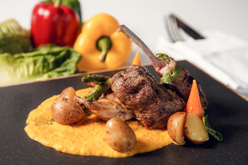 Organic delicious grilled lamb chops with vegetables