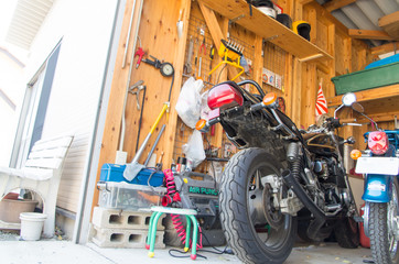 ガレージ　バイク 