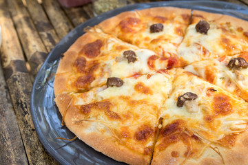Delicious mushroom (enoki mushroom and Shiitake) pizza crispy thin