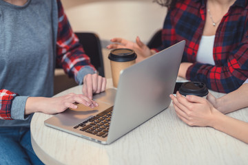 Fototapeta premium Working women with laptop