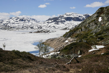 Fototapeta na wymiar Norway mountain lake