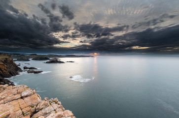 evening and night on the coasts and beaches of Galicia and Asturias where you discover the beauty of nature