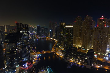 Fototapeta na wymiar Dubai Marina Nacht