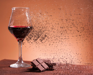 Red wine glass and chocolate, dispersion effect