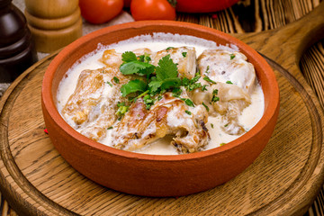 chicken chkmeruli in Georgian