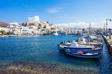 Fototapeta na wymiar Port in Naxos, Greece