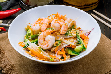 Vietnamese shrimp salad