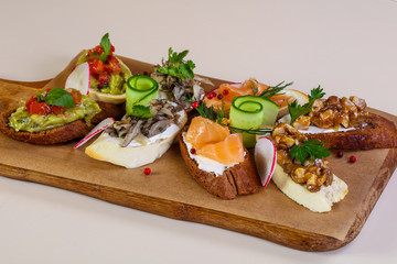 Spanish bruschetta mix