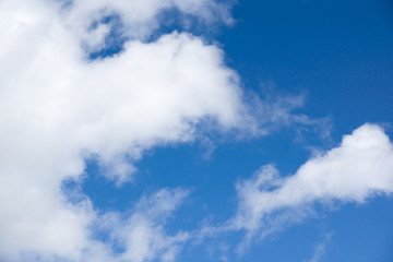 Obraz premium Blue sky with white clouds