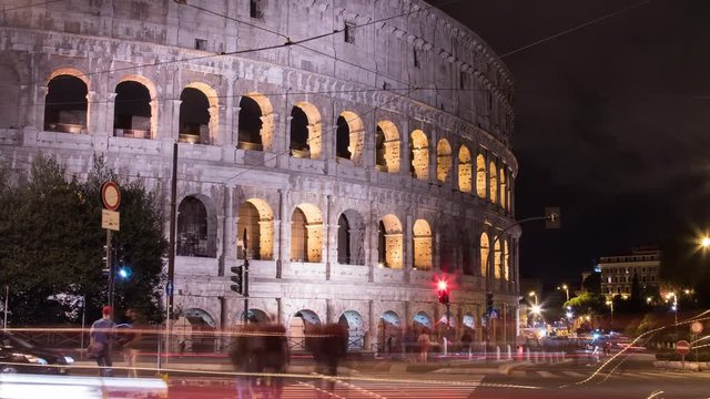 Night timelapse of the Colosseum in Rome