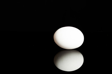 Beyaz tavuk yumurtası