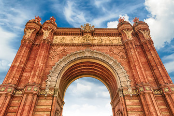 Obraz premium Arc de Triomf, iconic triumphal arc in Barcelona, Catalonia, Spain