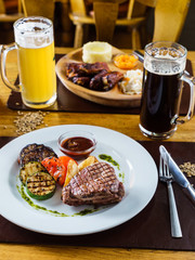 steak with grilled vegetables