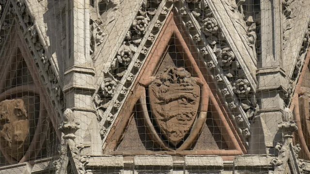 Sculptures and bas reliefs