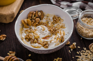 Fresh cheese with honey and walnuts