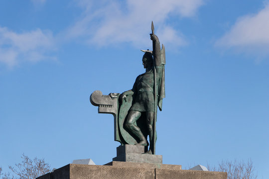 Arnarholl Arnarholstradir Statue of Ingolfur Arnarson,Iceland's first settler around 870 AD.Reykjavik, Iceland.