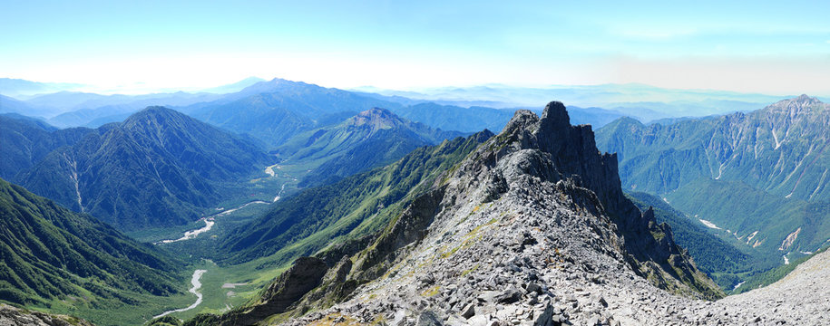 panorama view from Mt. Oku-Hotaka / 奥穂高岳から乗鞍岳・御嶽山までのパノラマビュー(high summer)