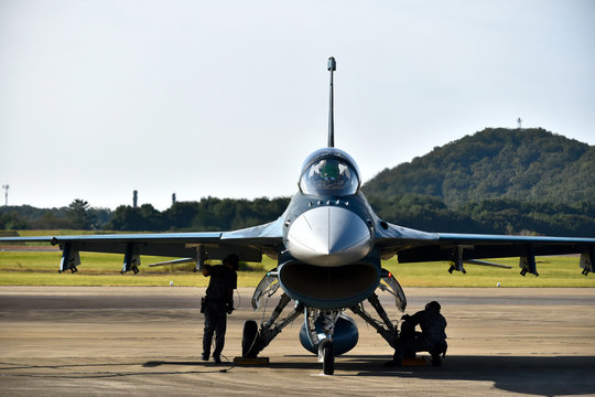 F-2戦闘機