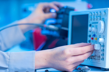 The use of measurement in the electronics laboratory