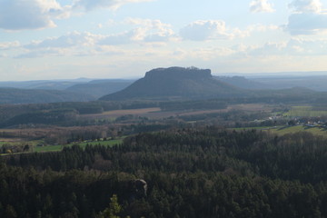 Obraz premium Abendstimmung im Elbsandsteingebirge
