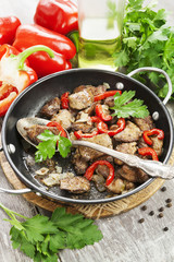 Lliver with sweet pepper