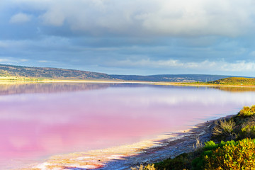 See leuchtend rosa, Pink Lake, Touristische Attraktion, Gregory, Westaustralien, Australien 