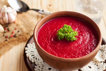 Beetroot fennel cream soup