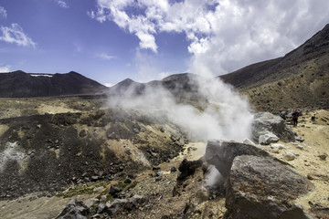 Tongariro crossing new zealand day hike vulcano