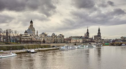 Fototapeta na wymiar Scenic view of the old town architecture of Dresden Saxony, Germany and Elbe river