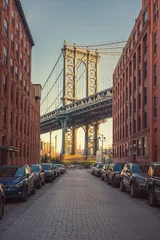 Zelfklevend Fotobehang Uitzicht op Manhattan bridge vanaf Washington Street in Brooklyn © sborisov