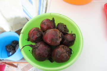 food, fruit, healthy, fresh, grapes, red, berry, bowl, sweet, ripe, diet, plate, isolated, white, dessert, blueberry, fruits, plum, green, blue, vegetarian, cherry, juicy, closeup, berries
