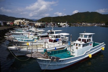 Fototapeta na wymiar 田舎の漁港