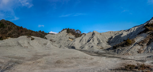 Unique stones on the route to the cross of Gurb