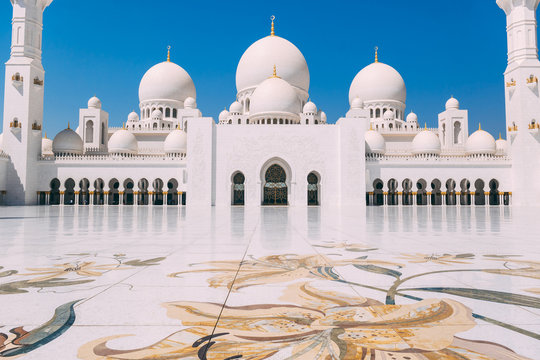 Abu Dhabi grand Mosque