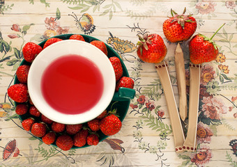 Strawberry and fruit tea