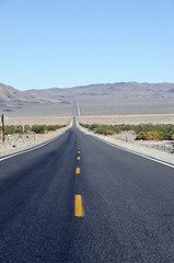 Landesstraße 178 im Tal des Todes, Death Valley Nationalpark, Kalifornien, USA, Nordamerika