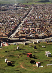 東チベット、アチェンガル・ゴンパ
