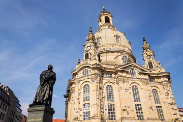 Fototapeta na wymiar Statue of Martin Luther in front of Frauenkirche, Dresden, Germany