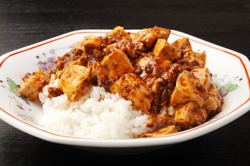 麻婆豆腐丼